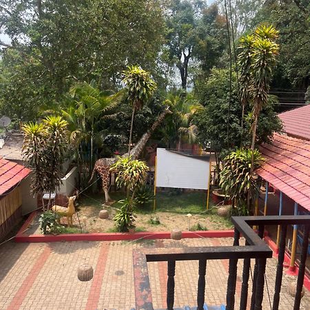 Hotel Madhura بلغاوم المظهر الخارجي الصورة